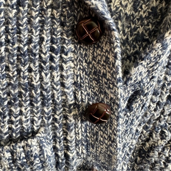 Baby Gap Sweater - Picture 3 of 5